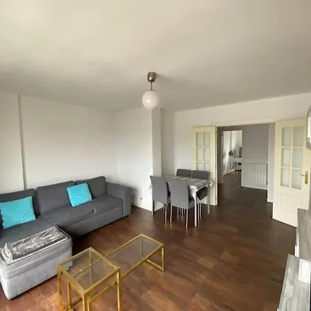 Apartamento Amplio Piso En La Segunda Playa Del Sardinero Con Ascensor Santander