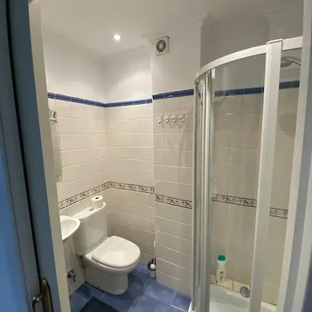 Amplio Piso En La Segunda Playa Del Sardinero Con Ascensor Apartamento